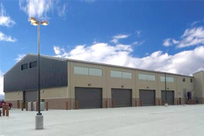 Forsmíðað stálvöruhús